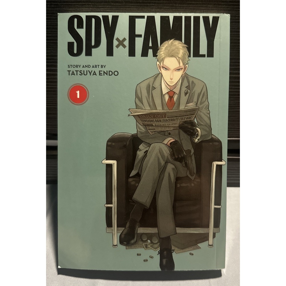Spy x Family, Vol. 1 - Paperback By Endo, Tatsuya - VERY GOOD